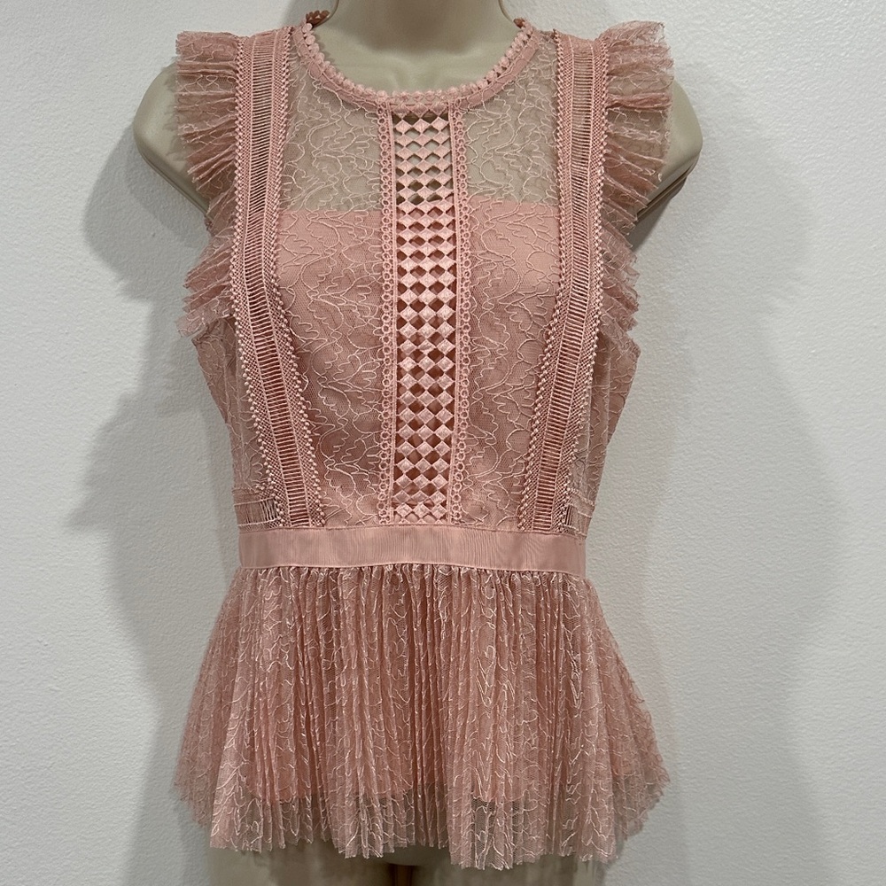 Heartloom Pink Lace Sleeveless Top